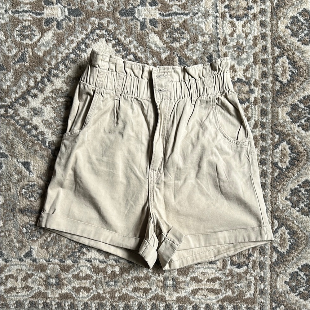 H&M Tan High Waist Relaxed Shorts